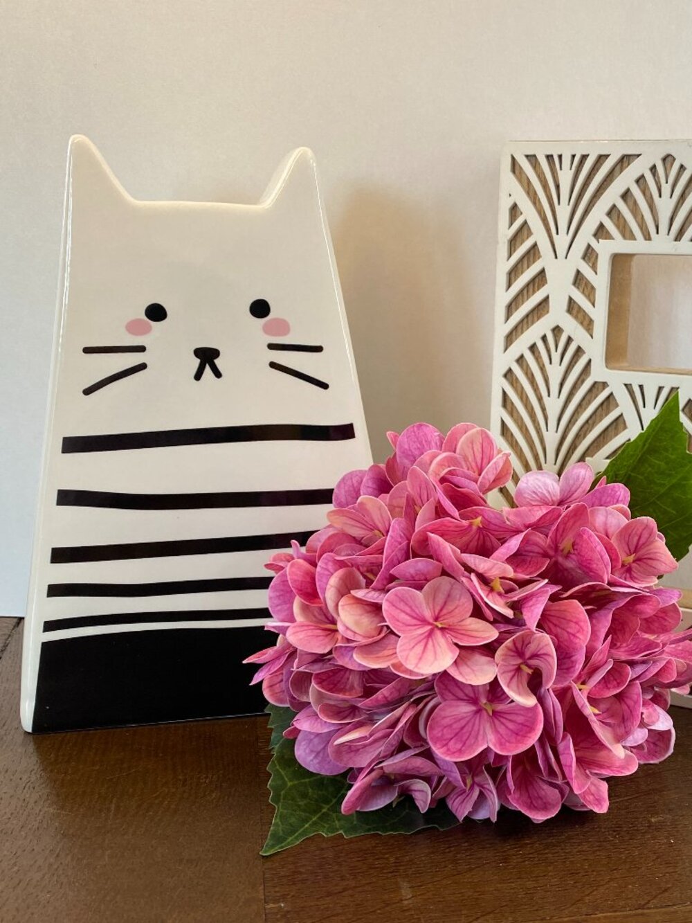 Black and White Striped Ceramic Kitty Cat Money Coin Bank Meow 🐈‍⬛